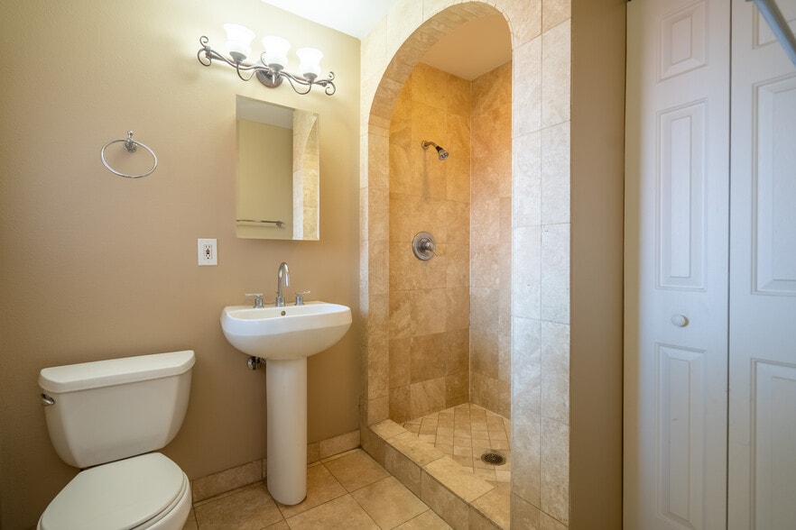 More Photos Of 4128 N 10th St, Phoenix Apartments For Sale