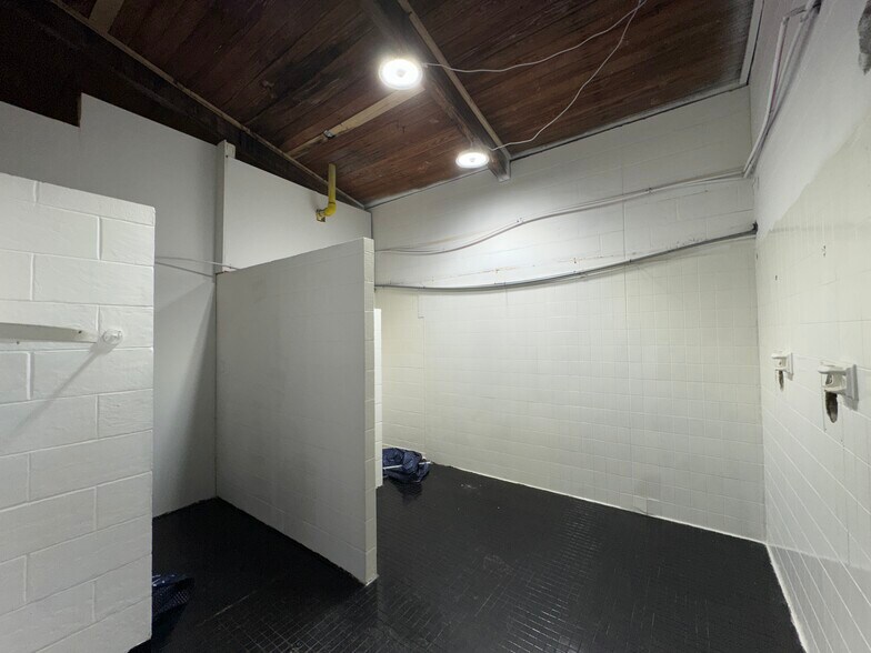 More Photos Of 115 Pioneer Way, Scottdale Warehouse For Sale