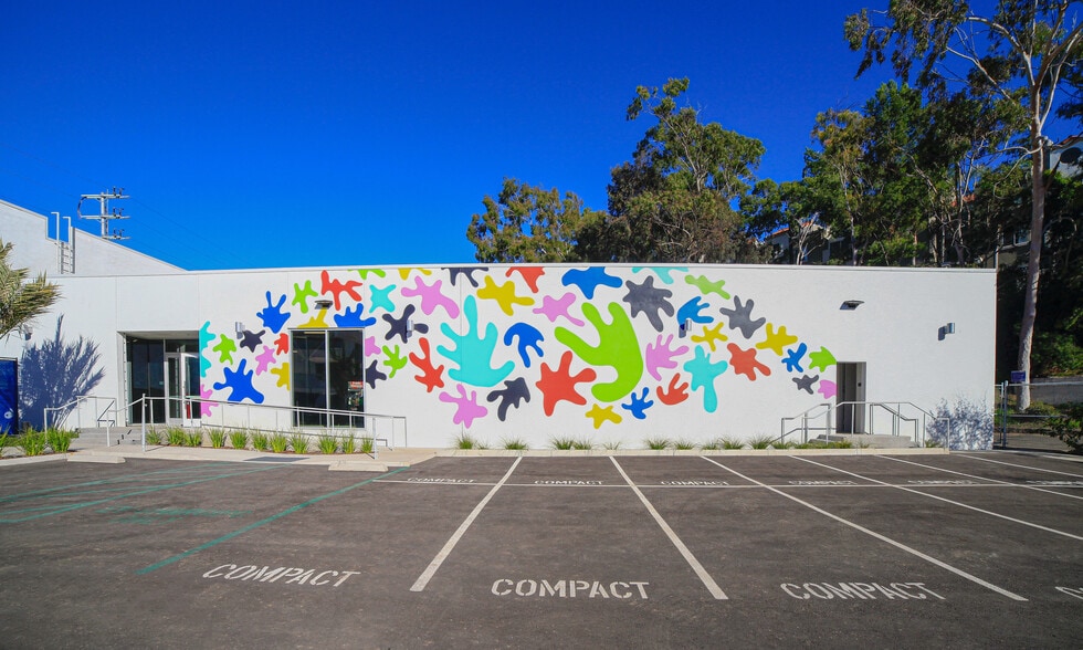 More Photos Of 5650 W Centinela Ave, Los Angeles Unknown For Lease