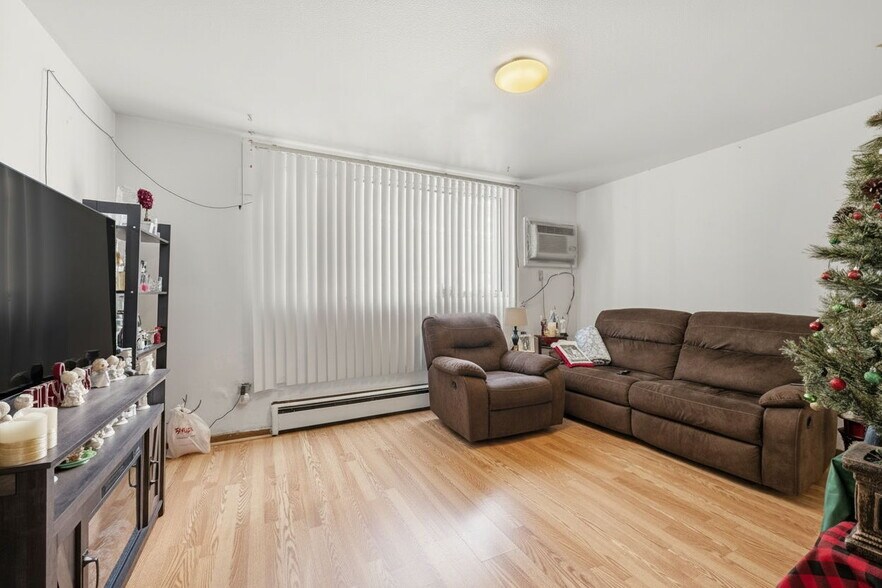 More Photos Of 5733 Bossen Ter, Minneapolis Apartments For Sale
