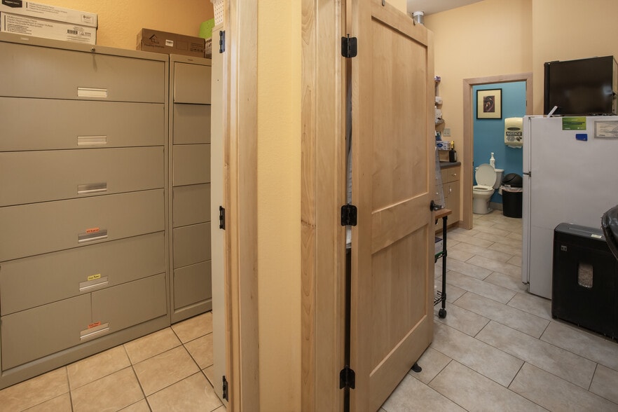 More Photos Of 1005 W 5th St, Winona Office For Sale