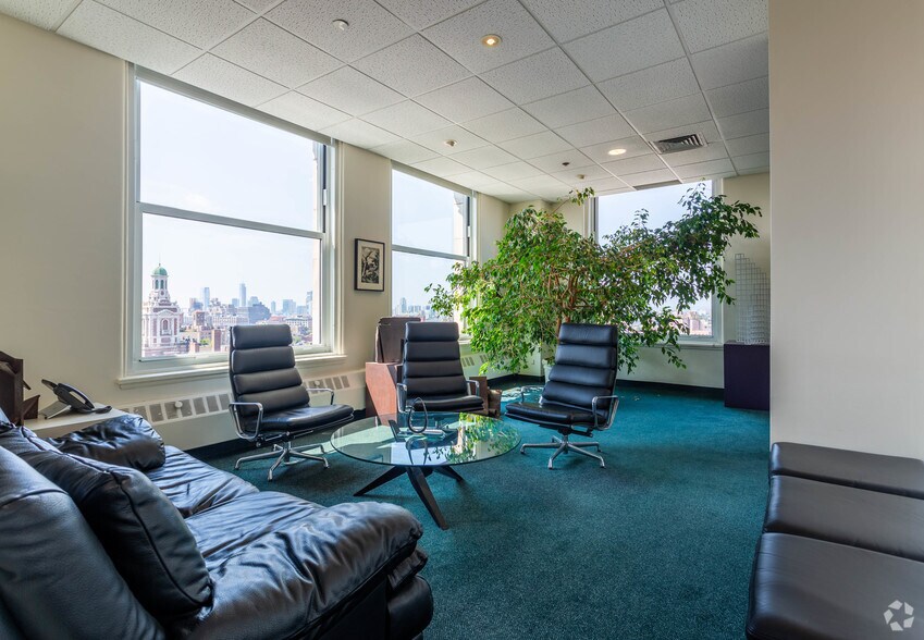 More Photos Of 55 Fifth Ave, New York Office For Lease