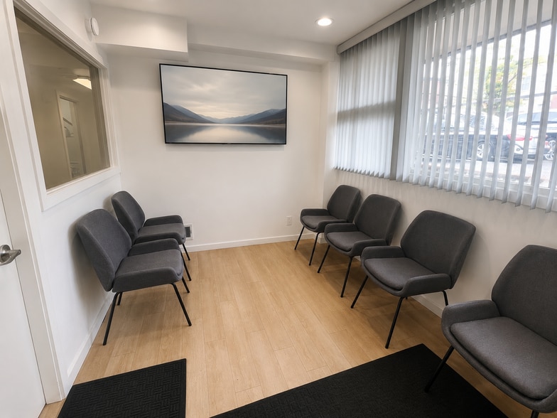 More Photos Of 22 Glenwood Ave, Jersey City Office Residential For Lease