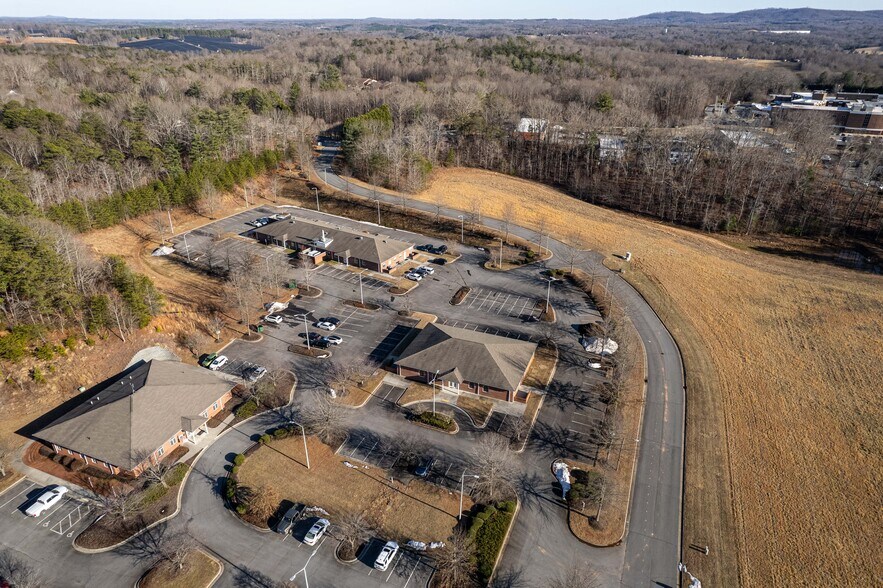 More Photos Of 301 Eldon Parks Dr, Elkin Medical For Sale