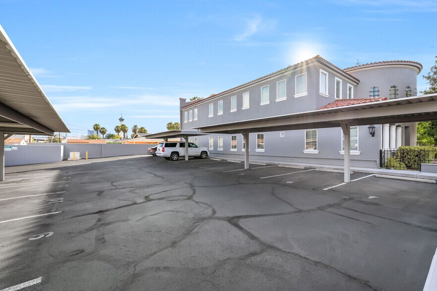 More Photos Of 601 S 7th St, Las Vegas Office For Sale