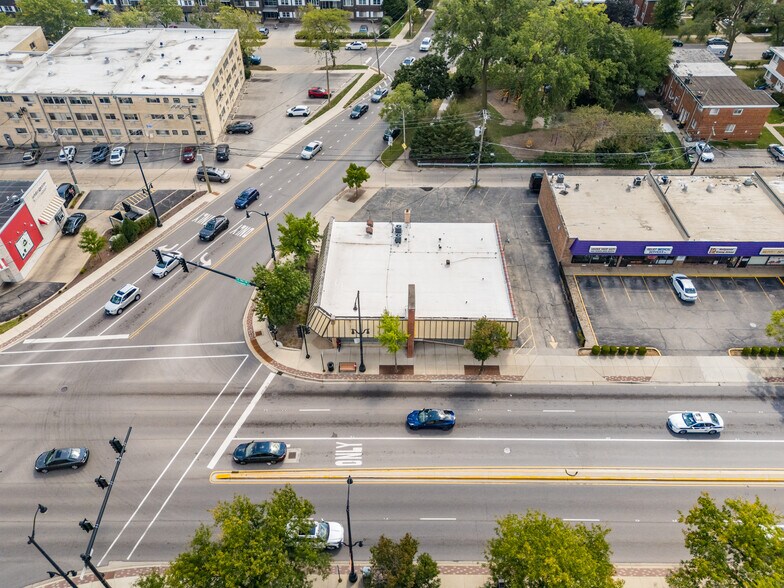 More Photos Of 4835 Dempster St, Skokie Freestanding For Sale