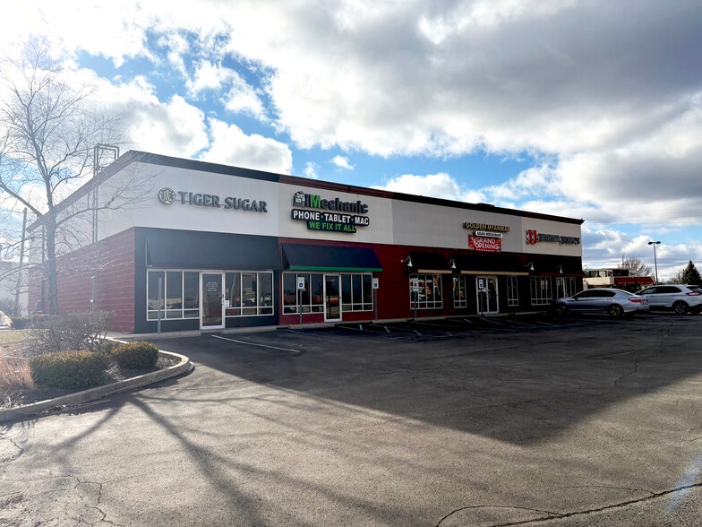 Primary Photo Of 1155 E Stop 11 Rd, Indianapolis Storefront For Lease