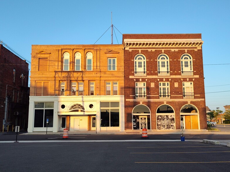 Primary Photo Of 130 S State St, Marion Storefront Retail Office For Lease