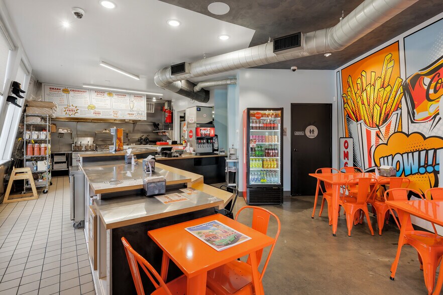 More Photos Of 4017 W Riverside Dr, Burbank Storefront Retail Office For Lease
