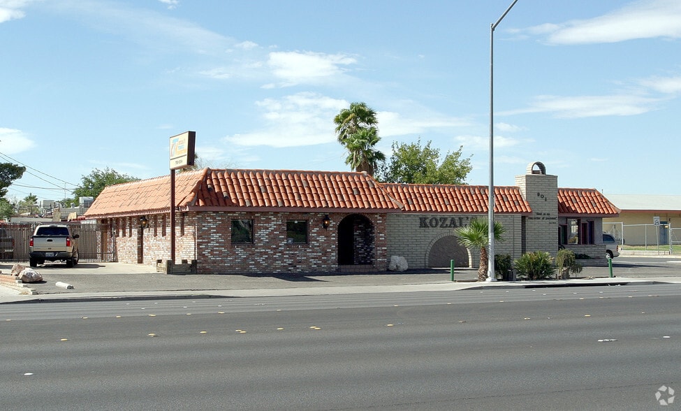 More Photos Of 901 E Tropicana Ave, Las Vegas Office For Sale