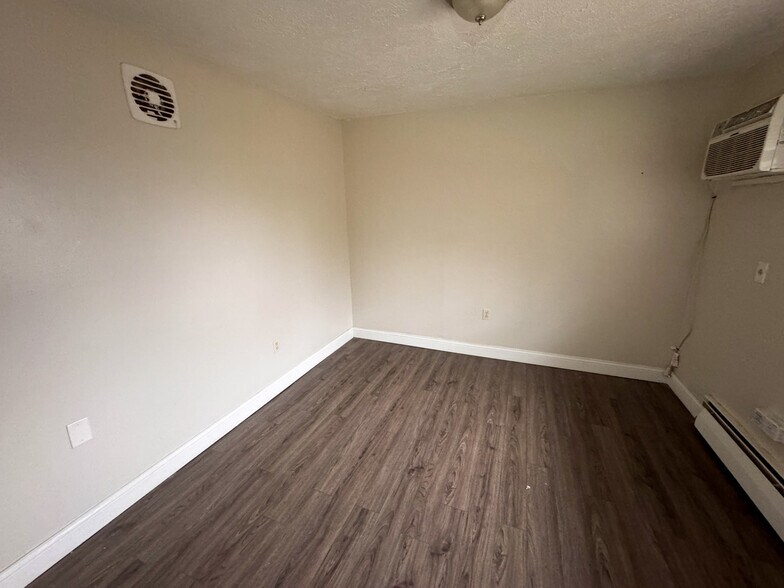 More Photos Of 1928-1934 Grand Ave, Cincinnati Apartments For Sale