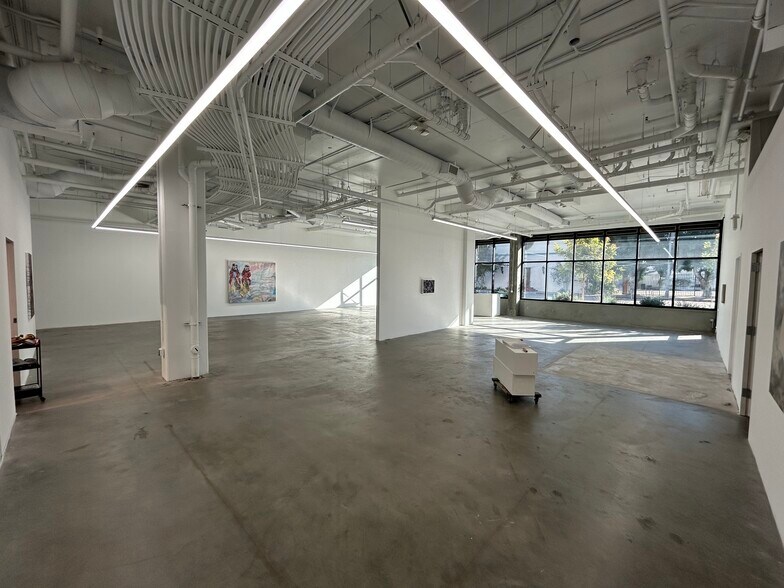 More Photos Of 5103 W Adams Blvd, Los Angeles Apartments For Lease