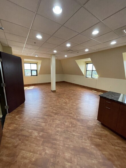 More Photos Of 1311 S Main St, Mount Airy Unknown For Lease