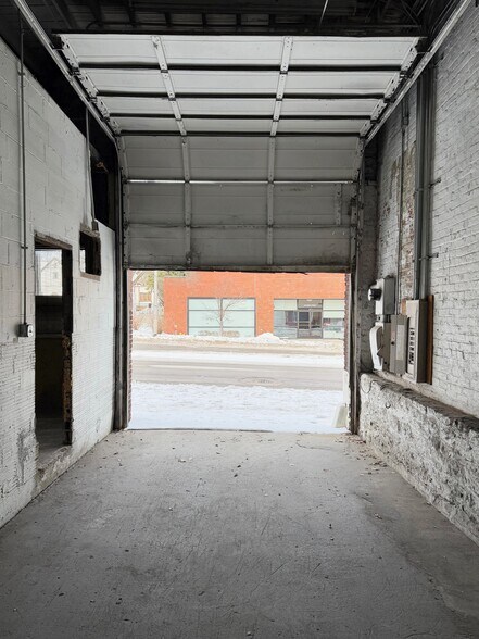 More Photos Of 150 Rose St, Lexington Warehouse For Lease