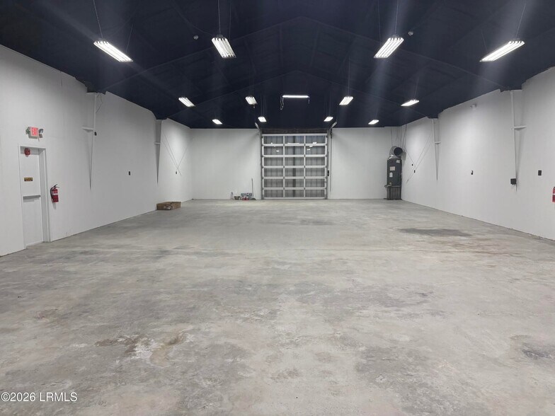 More Photos Of 46 Robert Smalls Pky, Beaufort Warehouse For Lease