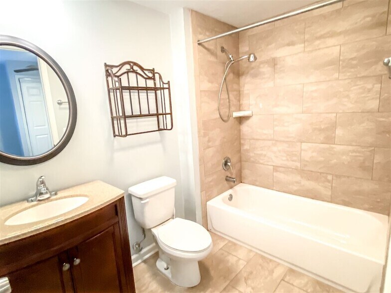 More Photos Of 833 E Park Ave, Tallahassee Apartments For Sale