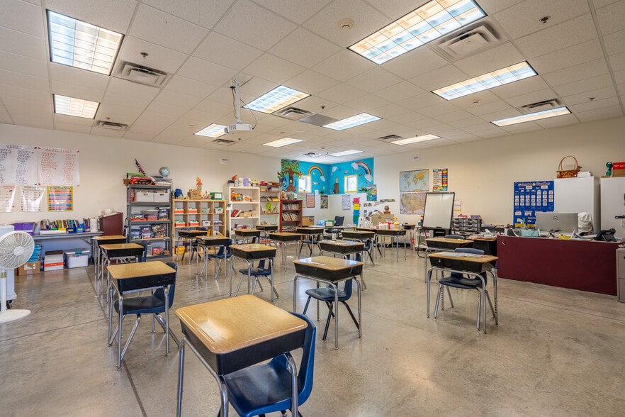 More Photos Of 17667 N 91st Ave, Peoria Schools For Sale