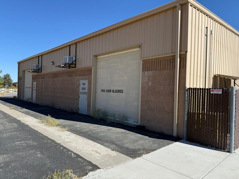 More Photos Of 9 Enterprise Way, Dayton Warehouse For Sale