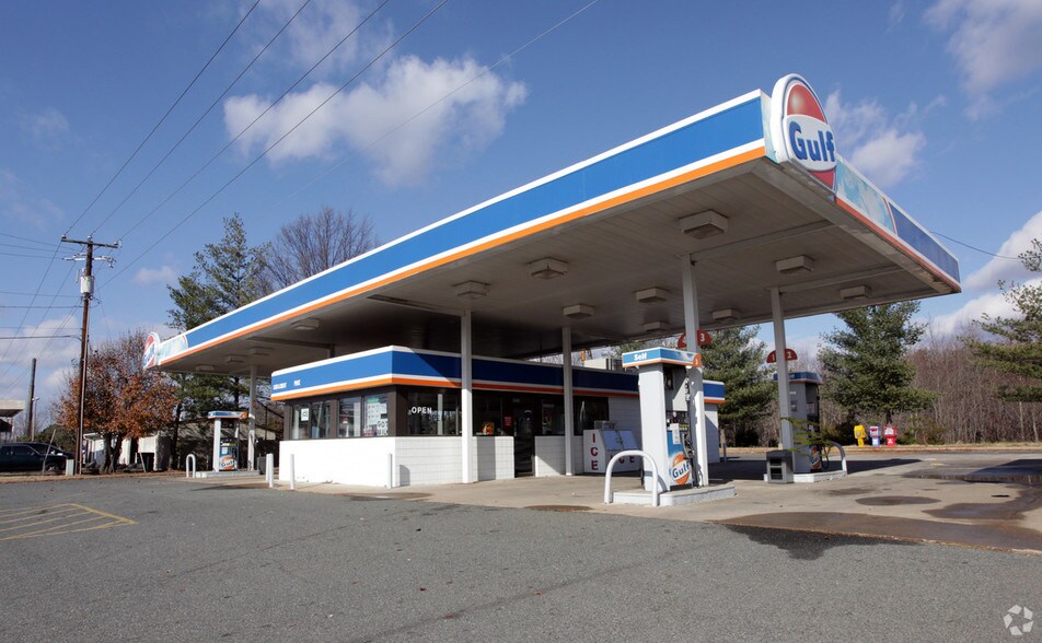 More Photos Of 372 Warrenton Rd, Fredericksburg Convenience Store For Sale