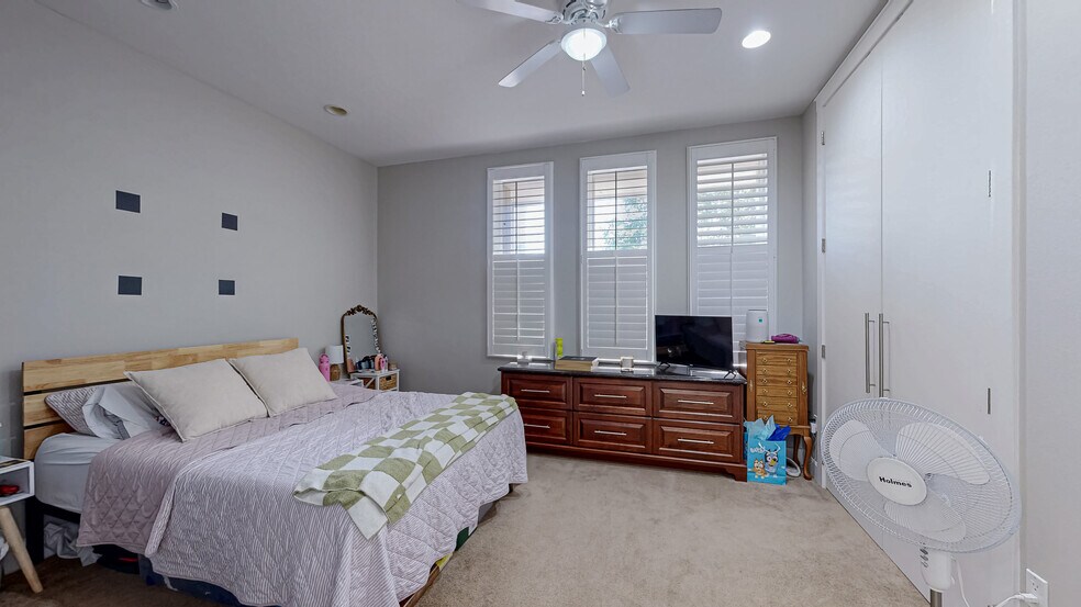 More Photos Of 139 N Grand Ave, Pullman Apartments For Sale