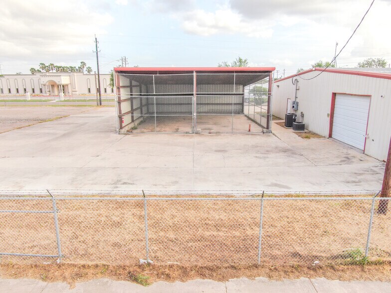 More Photos Of 1718 S 28th Ave, Edinburg Warehouse For Lease