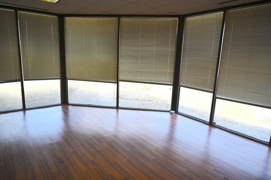 More Photos Of 14423 Cornerstone Village Dr, Houston Medical For Sale