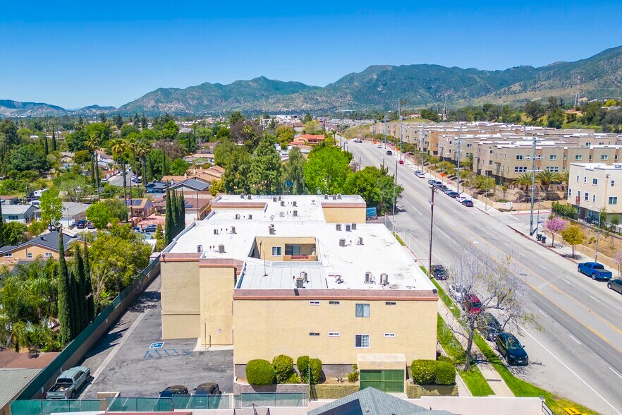 More Photos Of 13266 Foothill Blvd, Sylmar Apartments For Sale