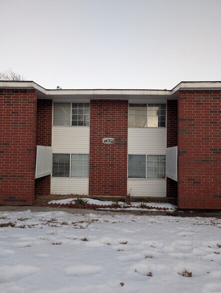 More Photos Of 920 East St, Emporia Apartments For Sale
