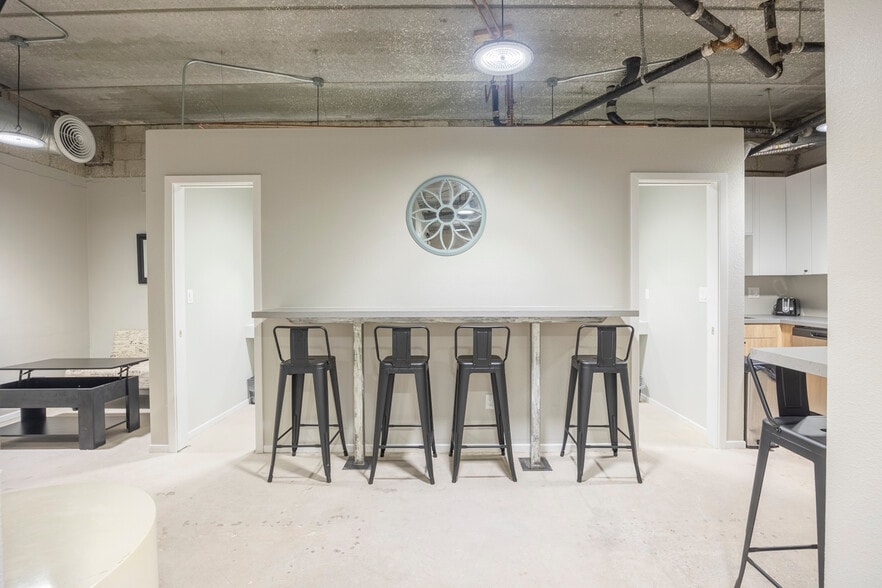 More Photos Of 1340 Imperial Beach Blvd, Imperial Beach Office For Lease