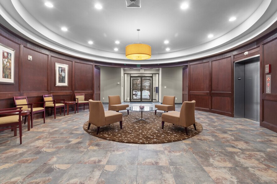 More Photos Of 695 Pro Med Ln, Carmel Office For Sale