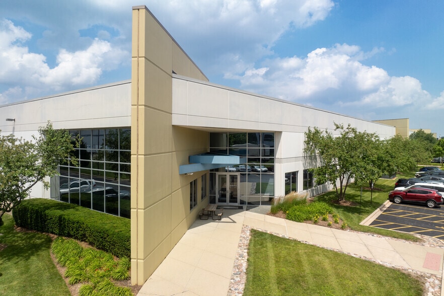 More Photos Of 3701-3781 Burwood Dr, Waukegan Manufacturing For Lease