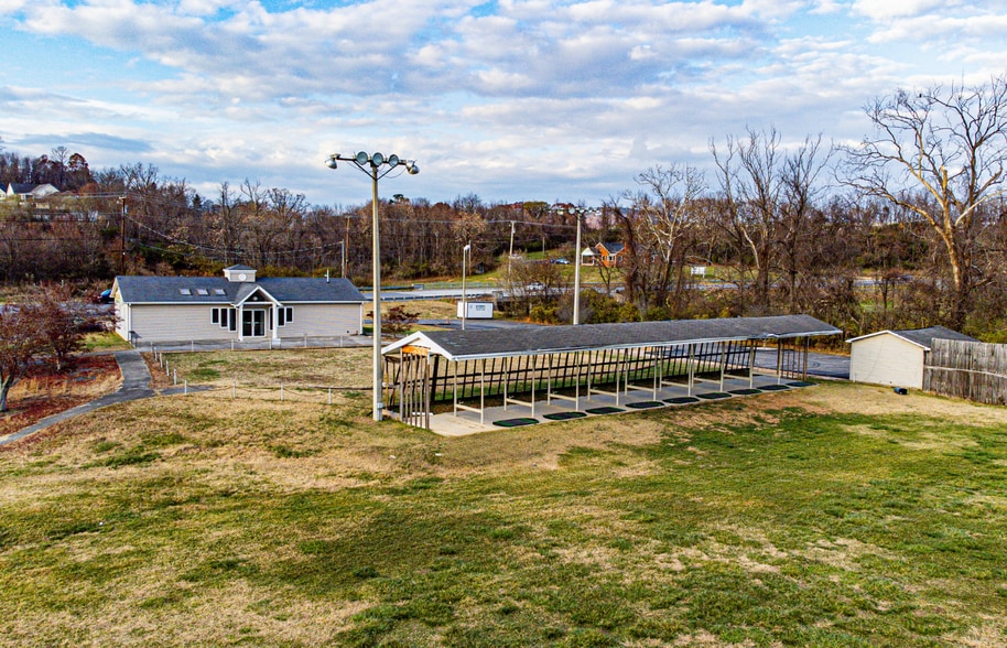 More Photos Of 4855 Hollins Rd, Roanoke Golf Course Driving Range For Sale