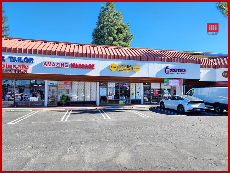 More Photos Of 19930-19960 Ventura Blvd, Woodland Hills Unknown For Lease