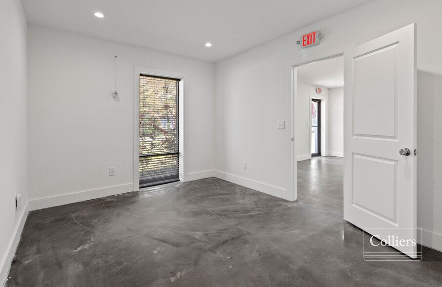 More Photos Of 7329 Spa Rd, Charleston Warehouse For Lease