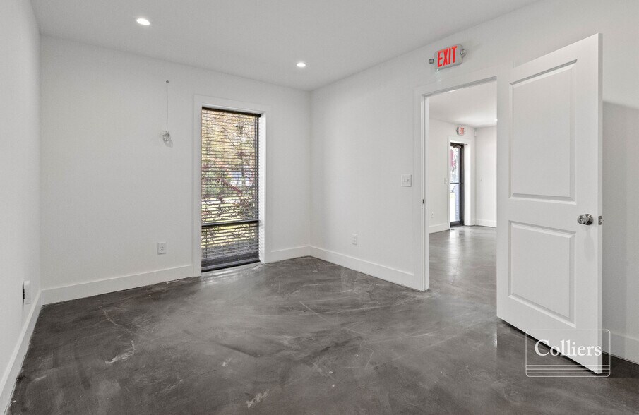 More Photos Of 7329 Spa Rd, Charleston Warehouse For Sale