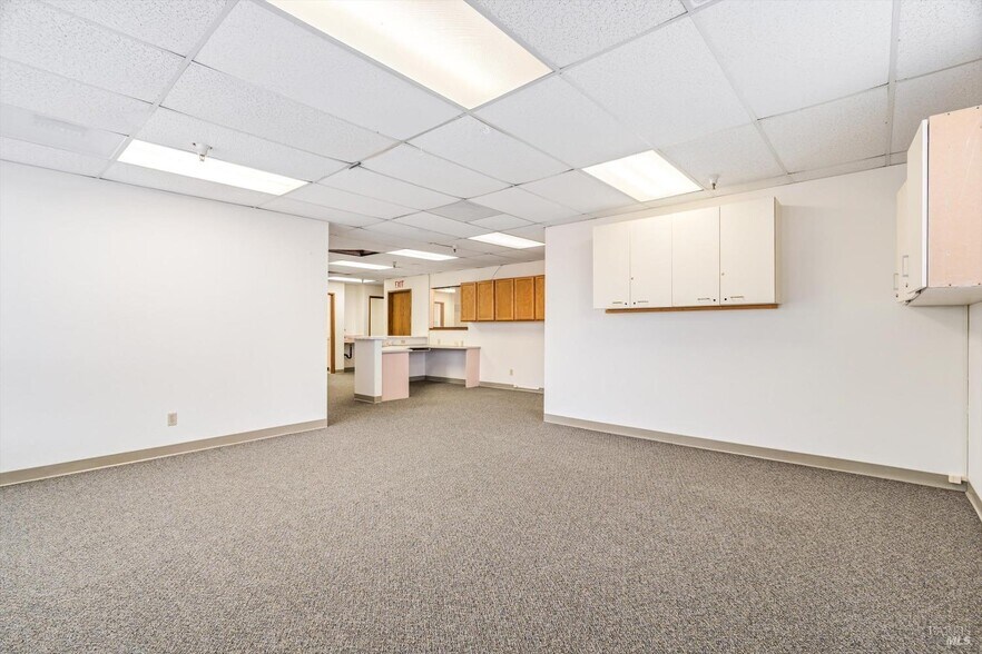 More Photos Of 1370 Medical Center Dr, Rohnert Park Medical For Lease