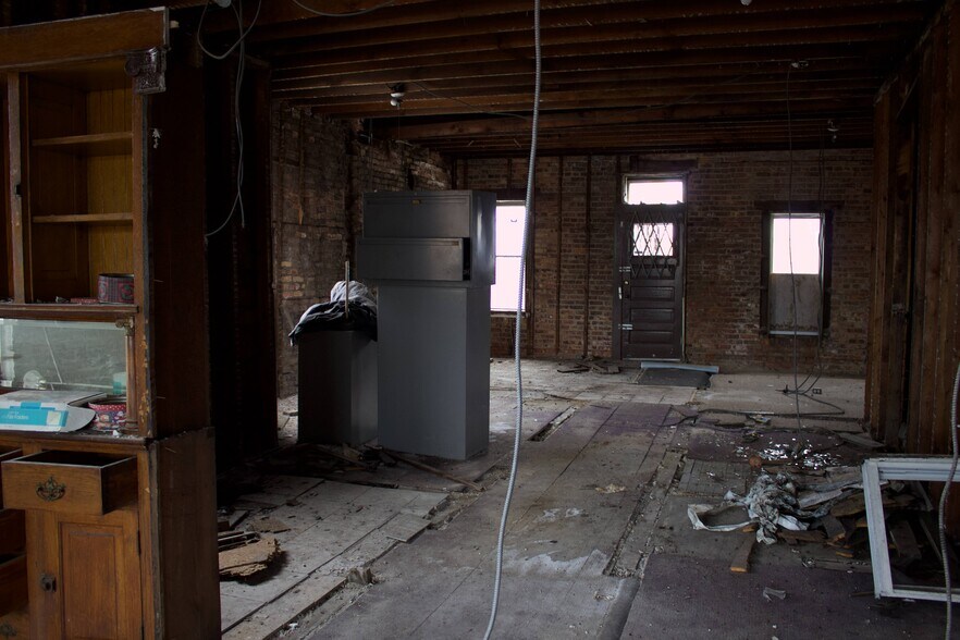 More Photos Of 6452 S Ashland Ave, Chicago Flex For Sale