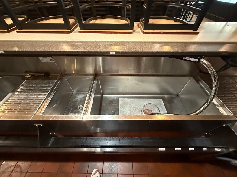 More Photos Of 249 Main St, Rutland Apartments For Lease