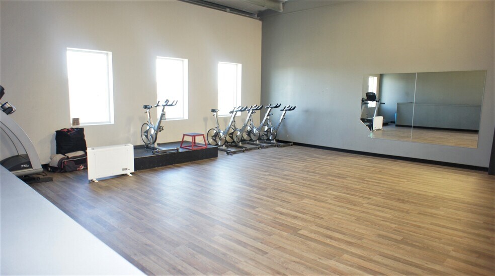 More Photos Of 280 Portage Clos, Sherwood Park Warehouse For Sale