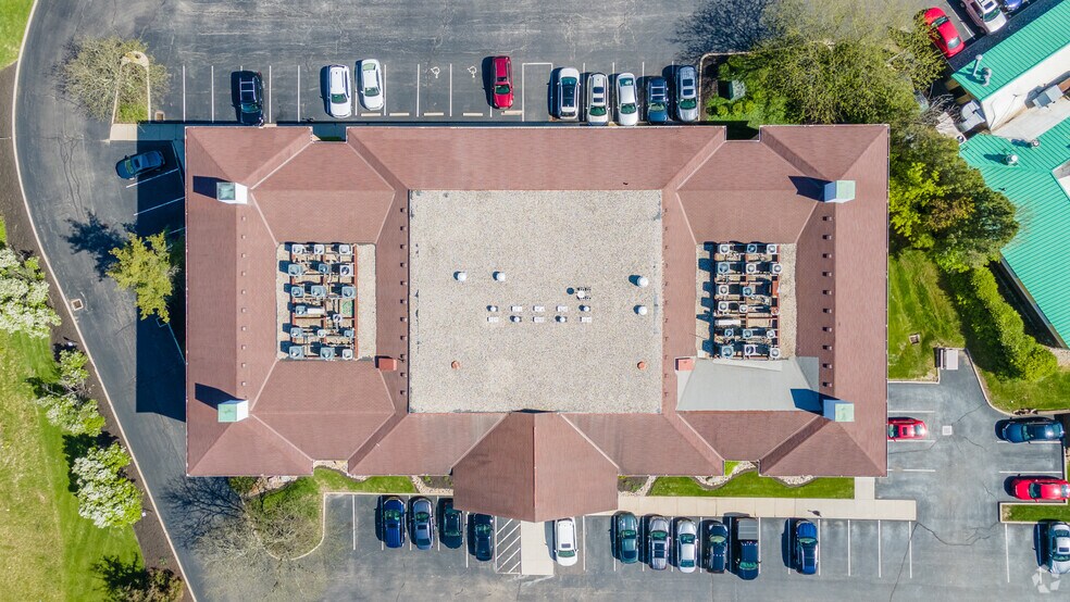 More Photos Of 8280 Montgomery Rd, Cincinnati Office For Lease