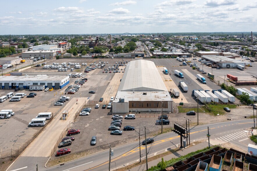 More Photos Of 4201 Tacony St, Philadelphia Truck Terminal For Lease