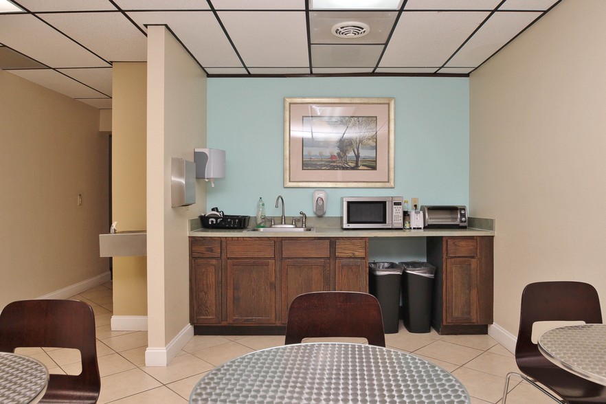 More Photos Of 36739 County Road 52, Dade City Medical For Lease