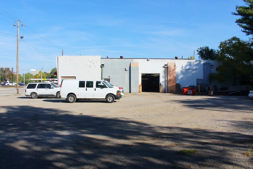 More Photos Of 3031 S Holt Rd, Indianapolis Warehouse For Sale