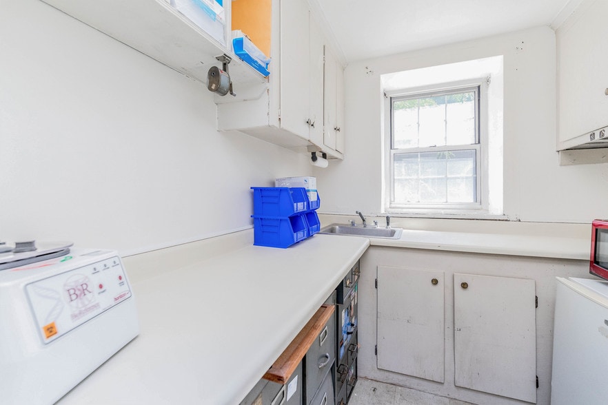 More Photos Of 3524 78th St, Jackson Heights Medical For Sale