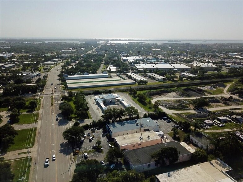 More Photos Of 1239 16th St, Vero Beach Storefront For Sale