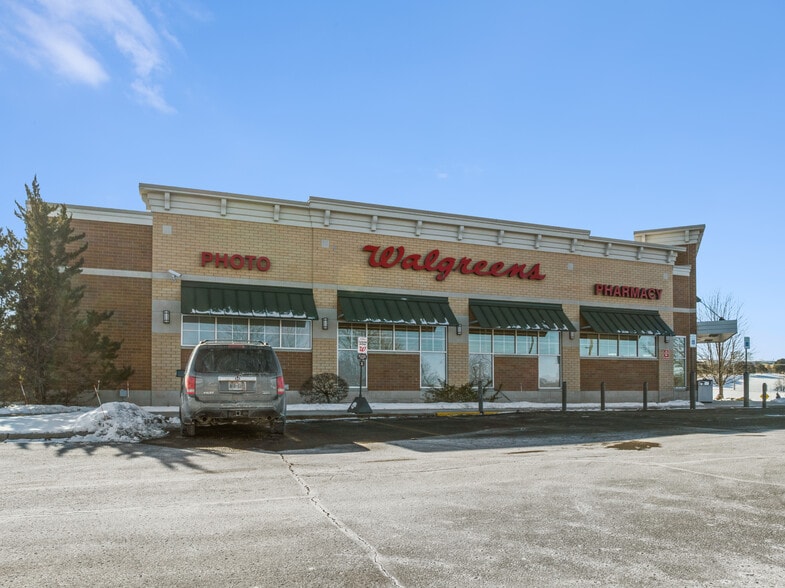 More Photos Of 1401 Springdale St, Mount Horeb Drugstore For Sale