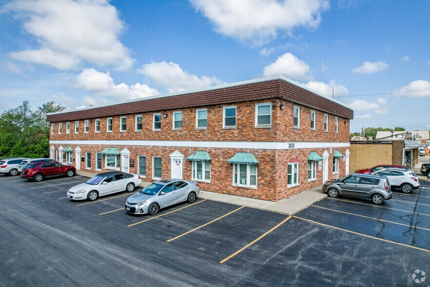 Primary Photo Of 3620 Harlem Rd, Buffalo Office For Lease