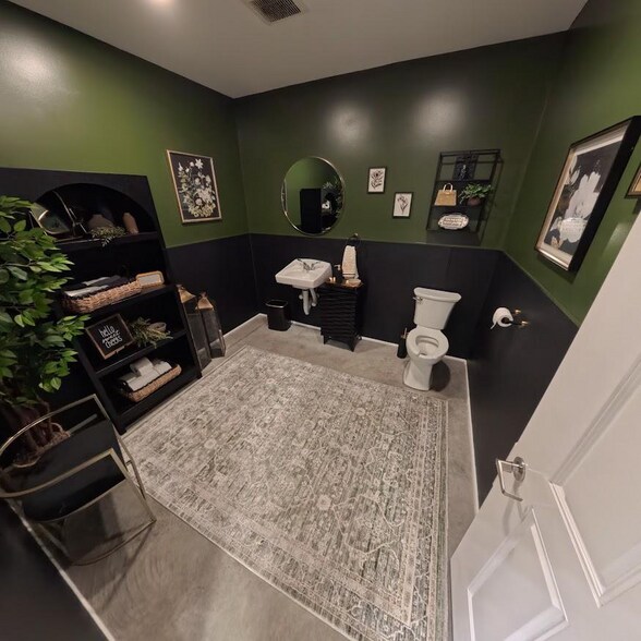 More Photos Of 215 Mauch Chunk St, Pottsville Flex For Sale
