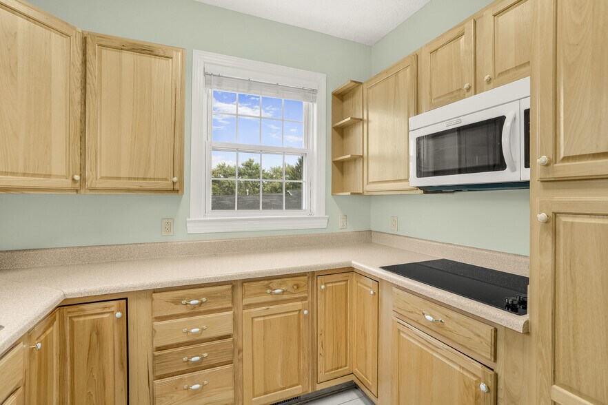 More Photos Of 6245 University Park Dr, Radford Office Residential For Sale