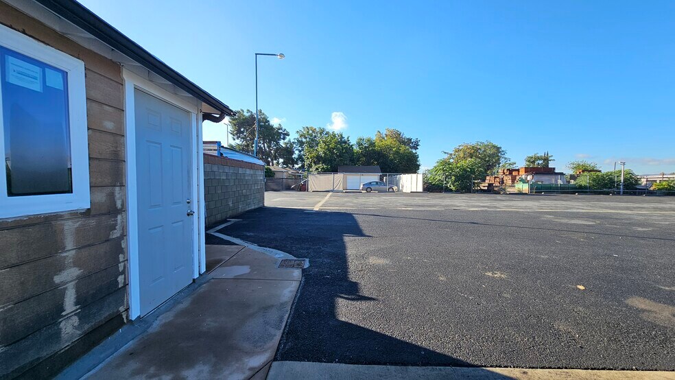 More Photos Of 11026 Roswell Ave, Pomona Industrial For Lease